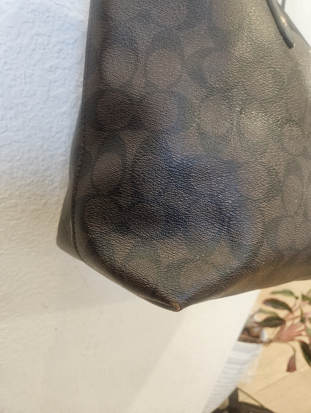 Coach City Zip Brown Signature Tote Bag - Picture 11 of 16